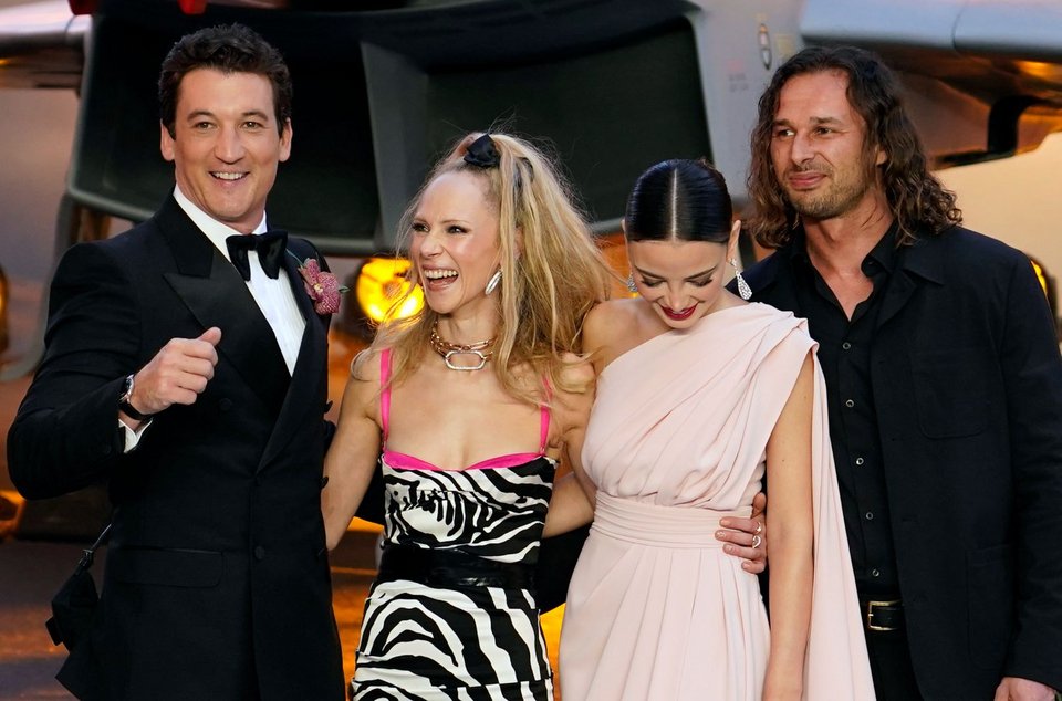 Από αριστερά: Miles Teller, Juno Temple, Keleigh Sperry