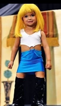 Η Paisley ήταν ντυμένη όπως ο χαρακτήρας της Τζούλια Ρόμπερτ στο Pretty Woman