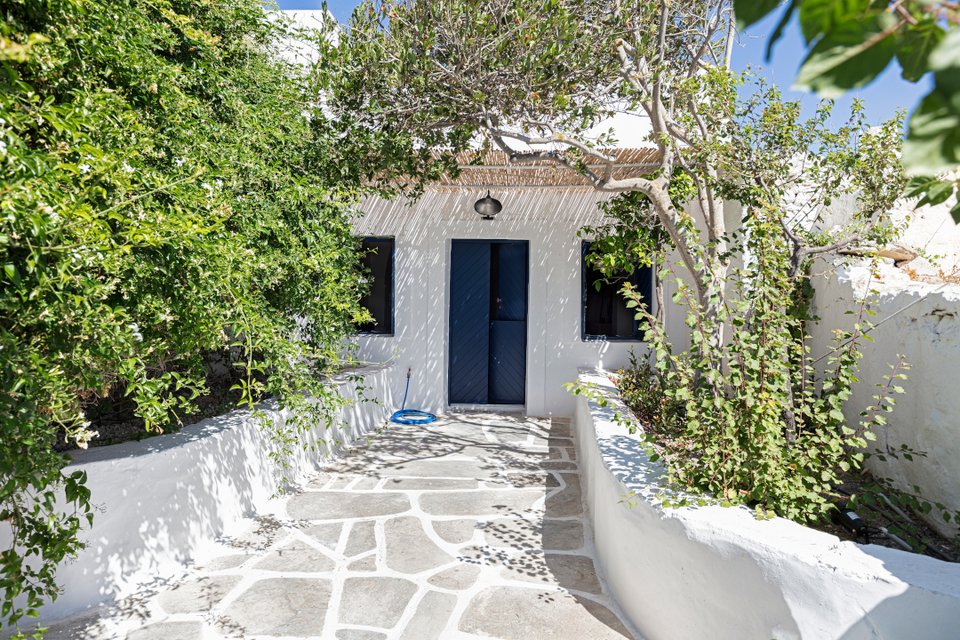 Ενα σπίτι στη Σίκινο με την υπογραφή των Kapsimali Architects