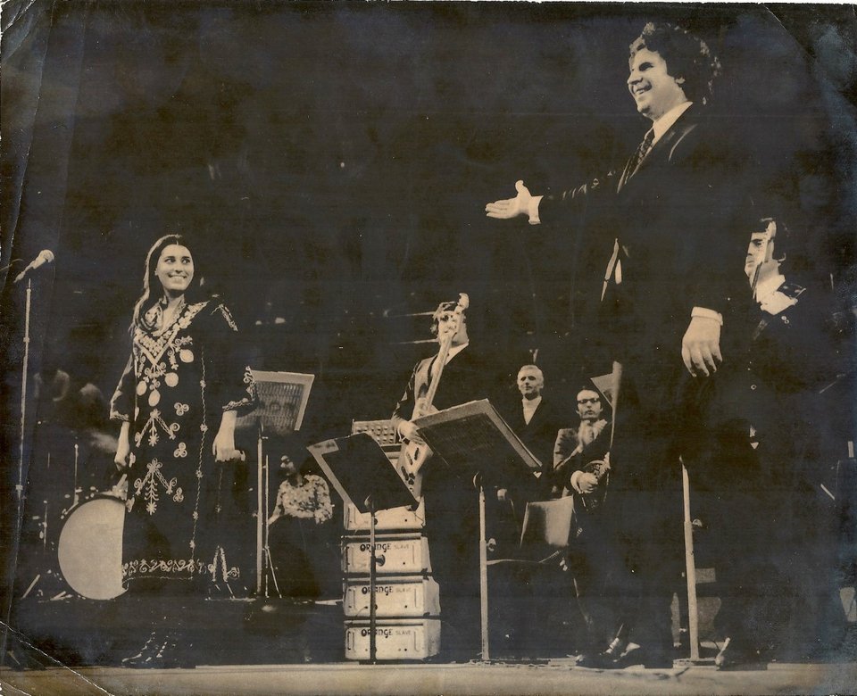 Μίκης Θεοδωράκης - Μαρία Φαραντούρη (1970 Albert hall london)