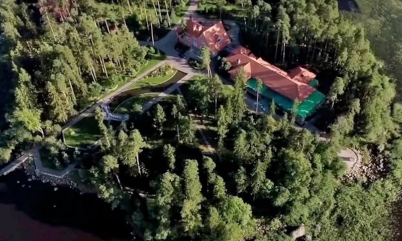 H βίλα Σέλγκρεν ανήκει στον Σεργκέι Ρουντνόφ, γιο παιδικού φίλου του Βλαντίμιρ Πούτιν / Φωτογραφία: Navalny.com