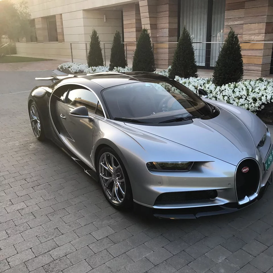 H Bugatti του Κριστιάνο Ρονάλντο αξίας 1.7 εκατομμυρίων λιρών 