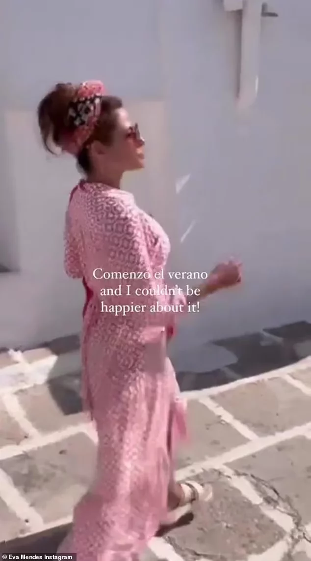 H Εύα Μέντες στην Αντίπαρο
