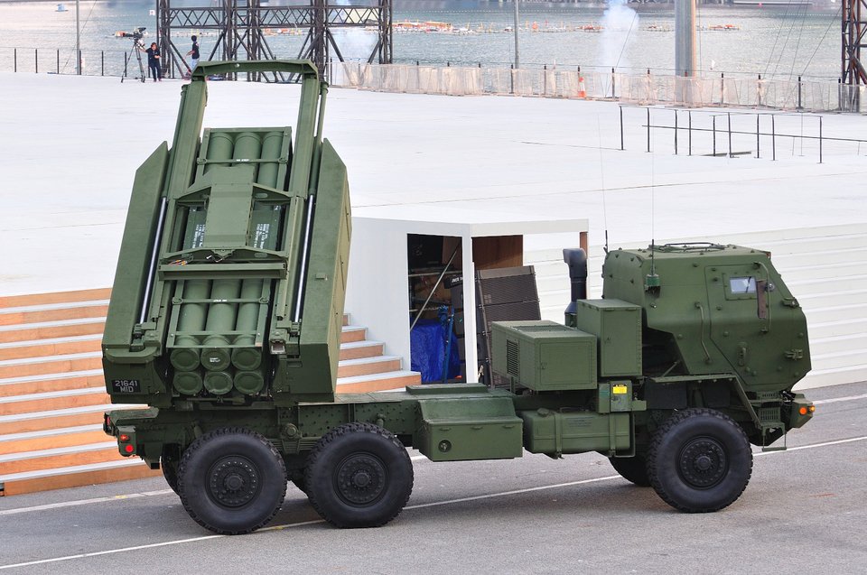 Εκτοξευτής πολλαπλών πυραύλων HIMARS/ Φωτογραφία: Shutterstock