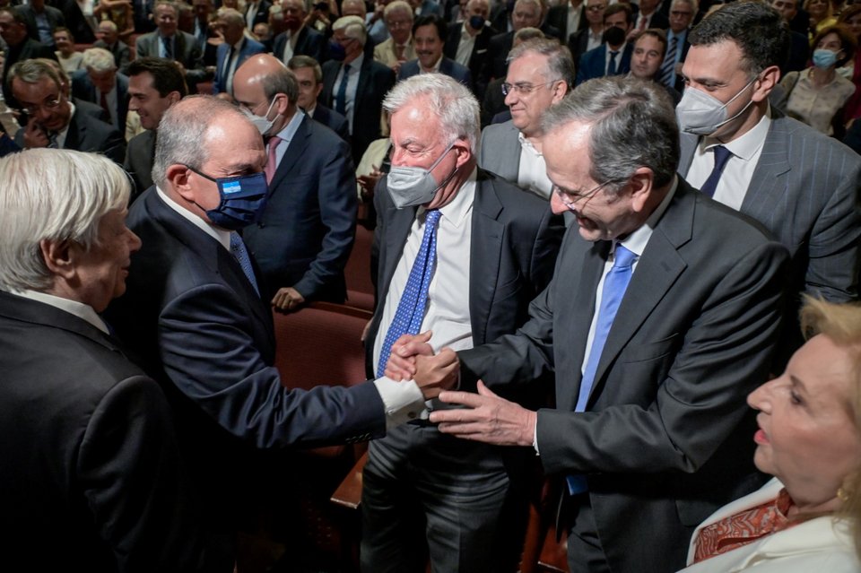 Κώστας Καραμανλής και Αντώνης Σαμαράς -Φωτογραφία: Eurokinissi/ΚΑΡΑΓΙΑΝΝΗΣ ΜΙΧΑΛΗΣ