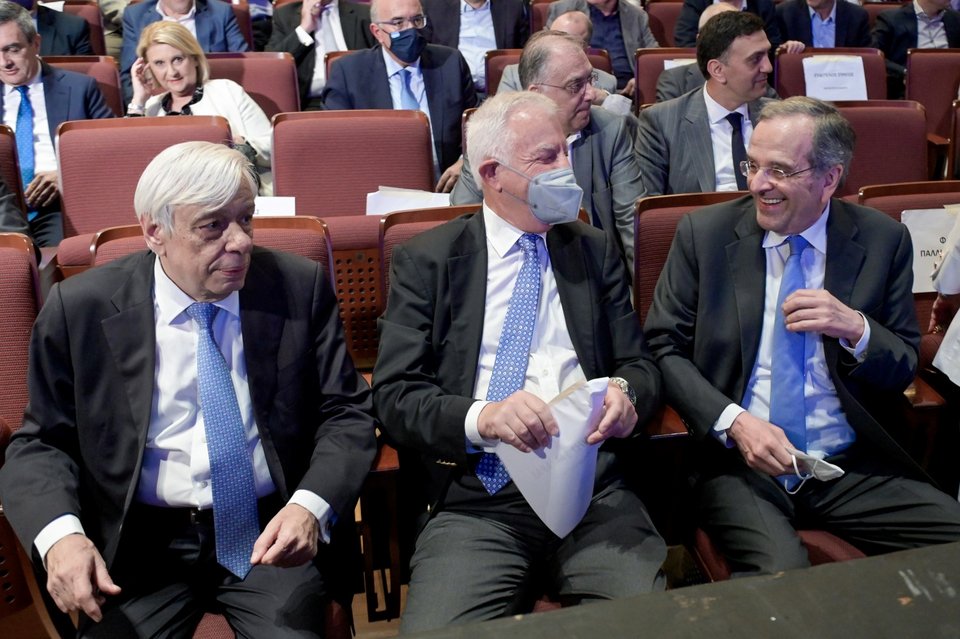 Πρ. Παυλόπουλος, Π. Πικραμμένος και Α. Σαμαράς-Φωτογραφία: Eurokinissi/ΚΑΡΑΓΙΑΝΝΗΣ ΜΙΧΑΛΗΣ