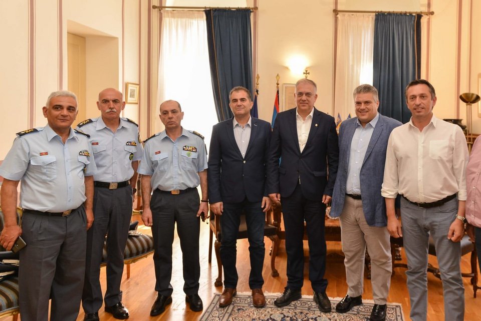 Ο Τάκης Θεοδωρικάκος στην Αστυνομική Διεύθυνση Μεσσηνίας