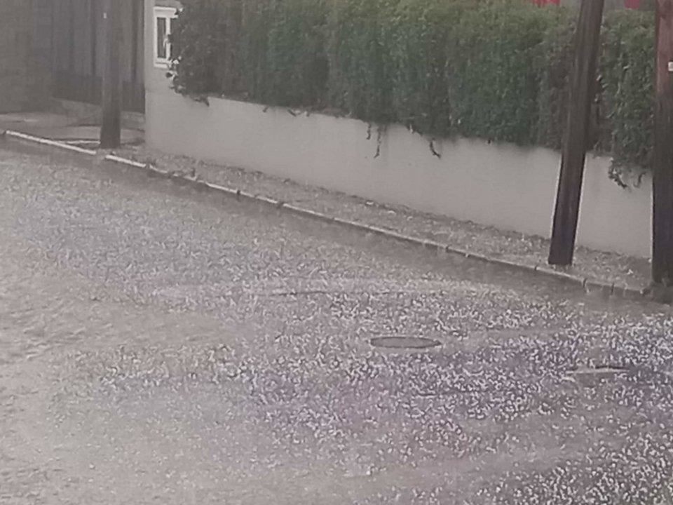 Τύρναβος χαλαζόπτωση χαλάζι