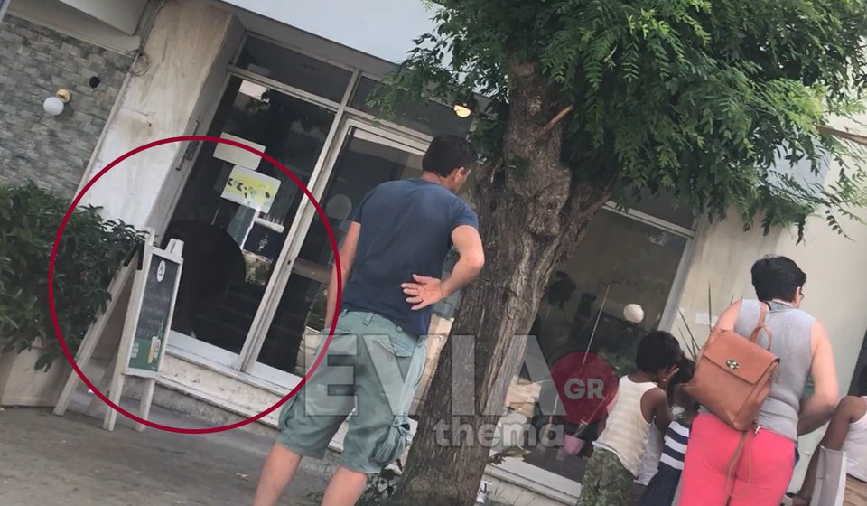 Η τζαμαρία στην οποία κόπηκε η νεαρή γυναίκα