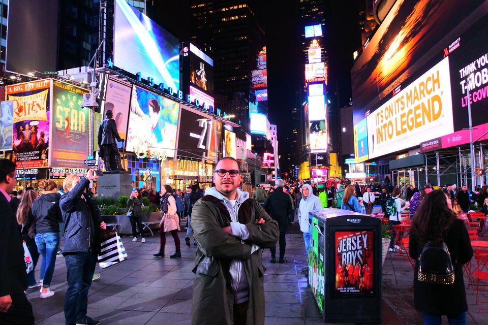 O Τάσος Αντωνίου στη Νέα Υόρκη. 