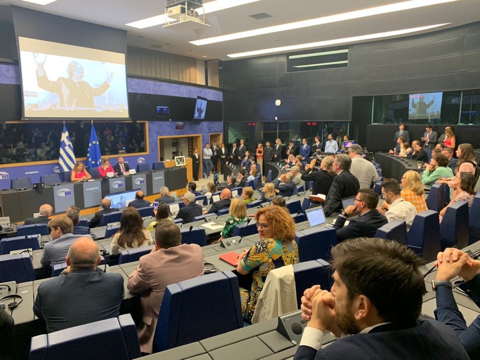 Ο Νίκος Ανδρουλάκης εγκαινίασε το αμφιθέατρο «Ανδρέας Παπανδρέου»