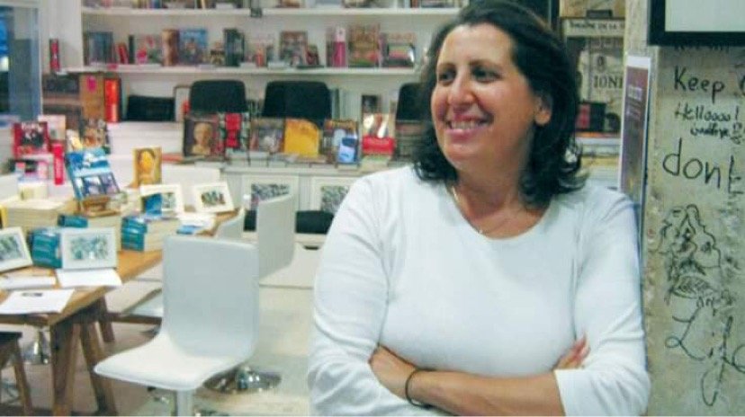 Η  ιδιοκτήτρια του βιβλιοπωλείου Free Thinking Zone, Αρετή Γεωργιλή.