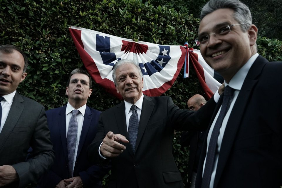 Δημήτρης Αβραμόπουλος, Δημήτρης Καιρίδης