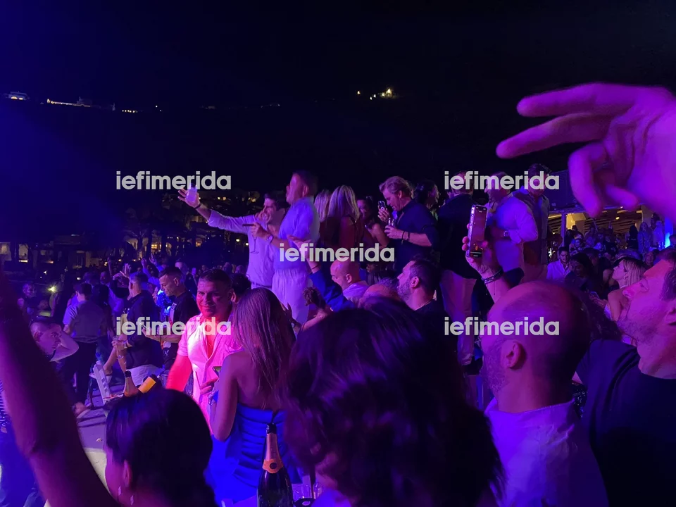 Οσα έγιναν στο ελληνοαραβικό πάρτι με Ρέμο και τον διάδοχο του Ομάρ Σαρίφ στο Nammos -Τα εισιτήρια των 1.500 ευρώ