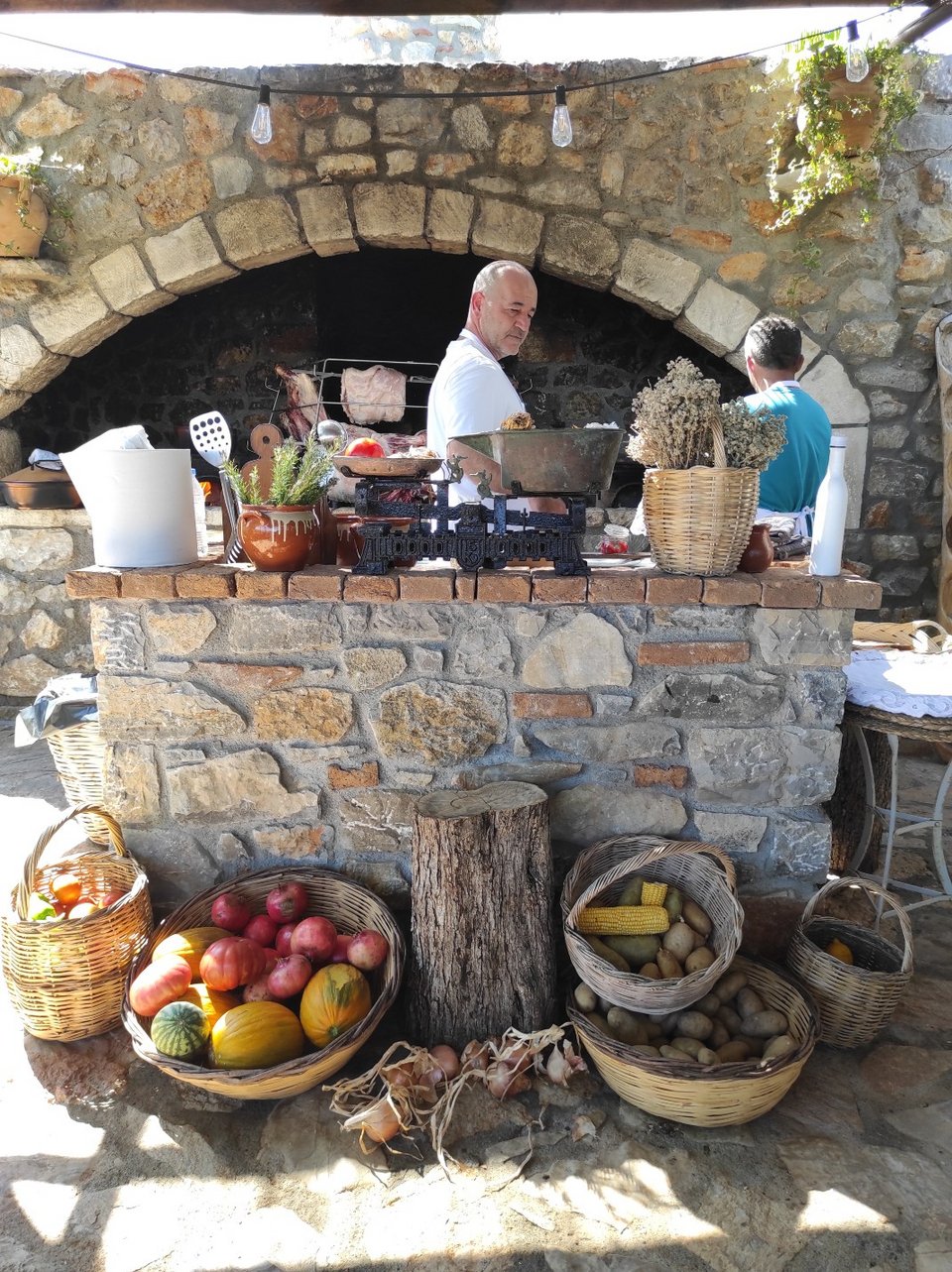 peskesi farm