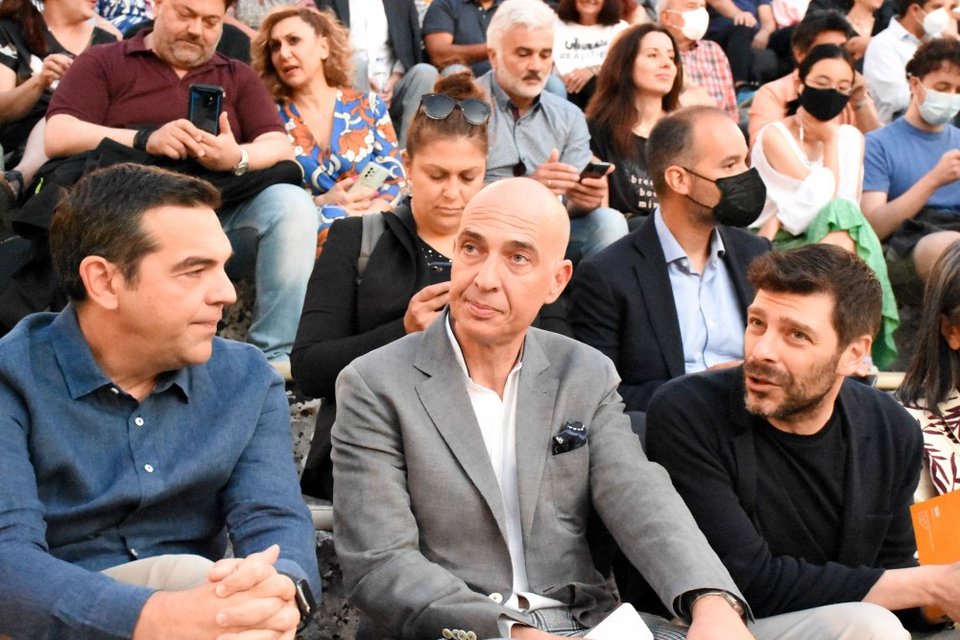 Με τον σκηνοθέτη-θεατρολόγο, Γιάννη Μόσχο και τον Υφυπουργό Σύγχρονου Πολιτισμού, Νικόλα Γιατρομανωλάκη