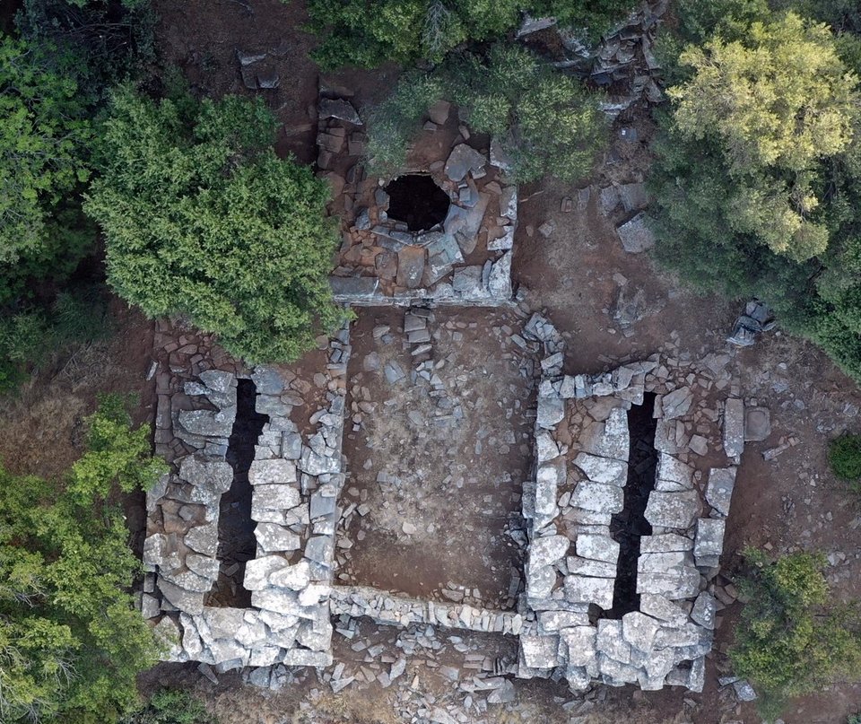 Το συγκρότημα δρακόσπιτων στην θέση Πάλλη-Λάκα