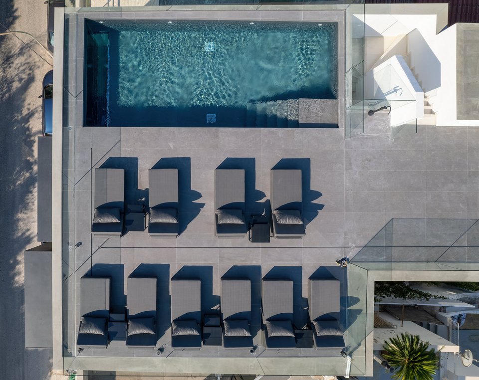 To roof top του Neoma φωτογραφημένο με drone.