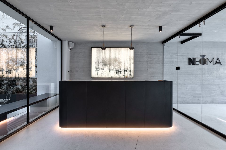 Άποψη από το λόμπι του ξενοδοχείου Neoma.