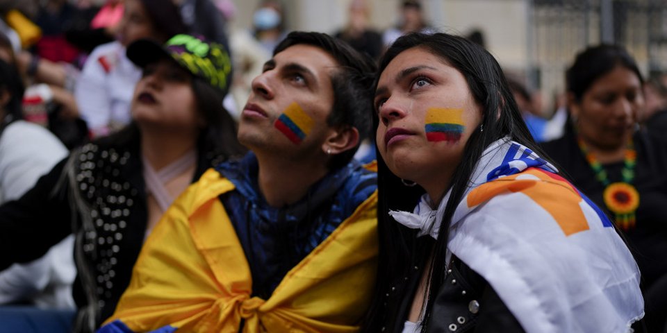 Οπαδοί του Γκουστάβο Πέτρο στην Κολομβία / ASSOCIATED PRESS