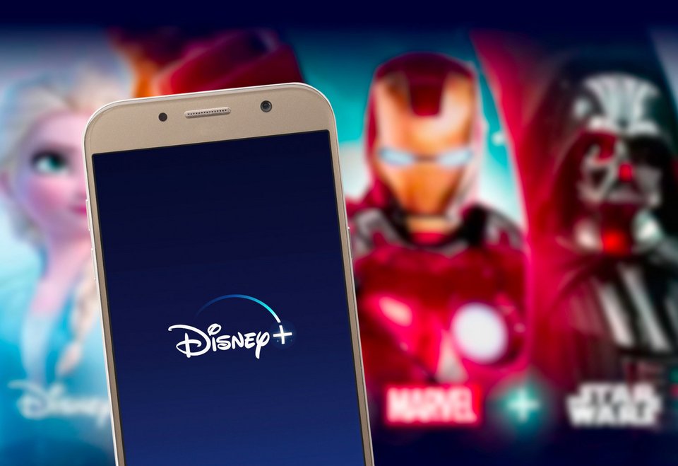 To Disney+ σε κινητό / Πηγή: Shutterstock