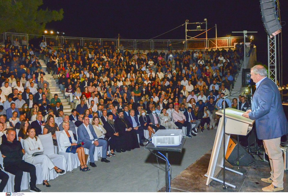 Ο Κ. Καραμανλής στην ομιλία του στα Ανώγεια / Φωτογραφία: intimenews/ΑΝΤΩΝΙΟΥ ΓΟΥΛΙΕΛΜΟΣ