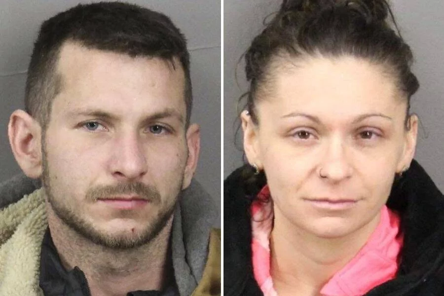 Η Paislee Shultis φέρεται να απήχθη από τους γονείς της, Kirk Shultis Jr. και Kimberly Cooper, το 2019, αφού έχασαν την επιμέλειά της