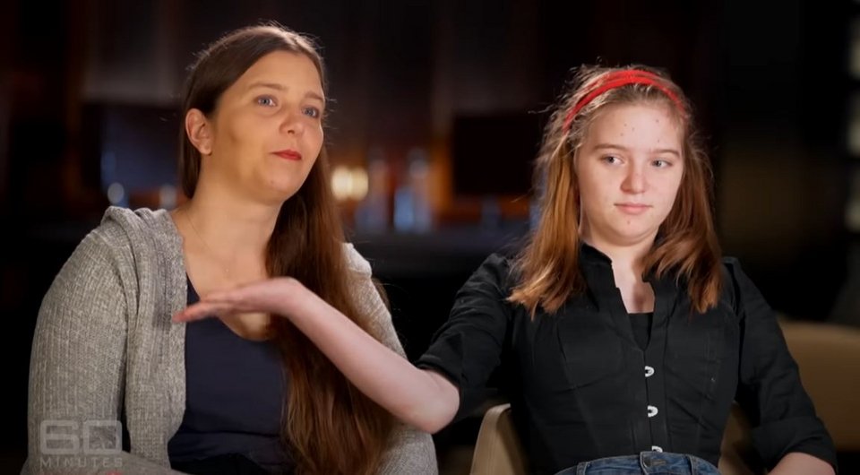 Η Metallyka χαστουκίζει τη μητέρα της Melissa