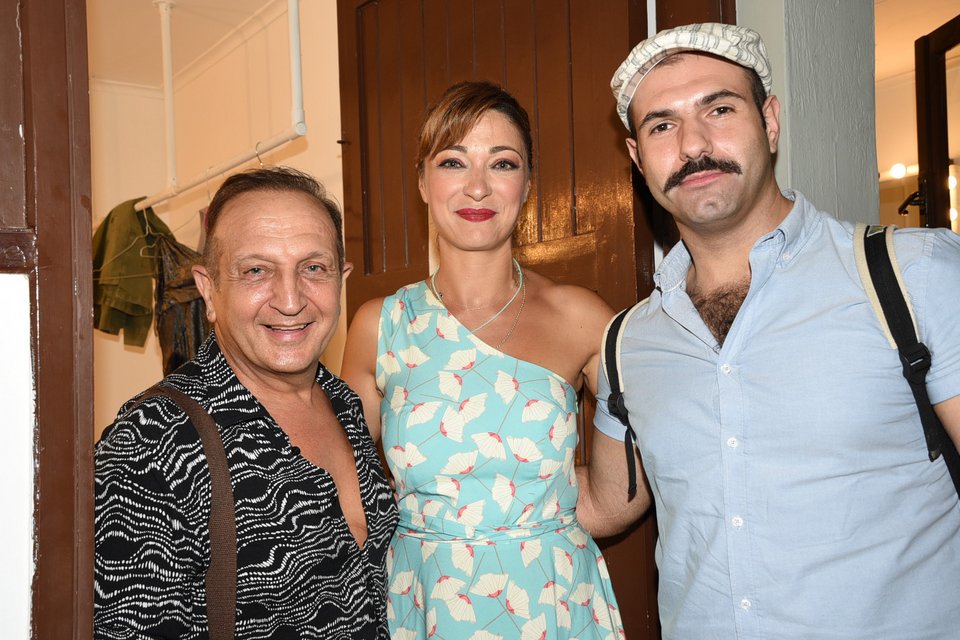 Σπύρος Μπιμπίλας (Πρόεδρος ΣΕΗ)- Έμιλυ Κολιανδρή (Ελένη)-Άρης Λάσκος