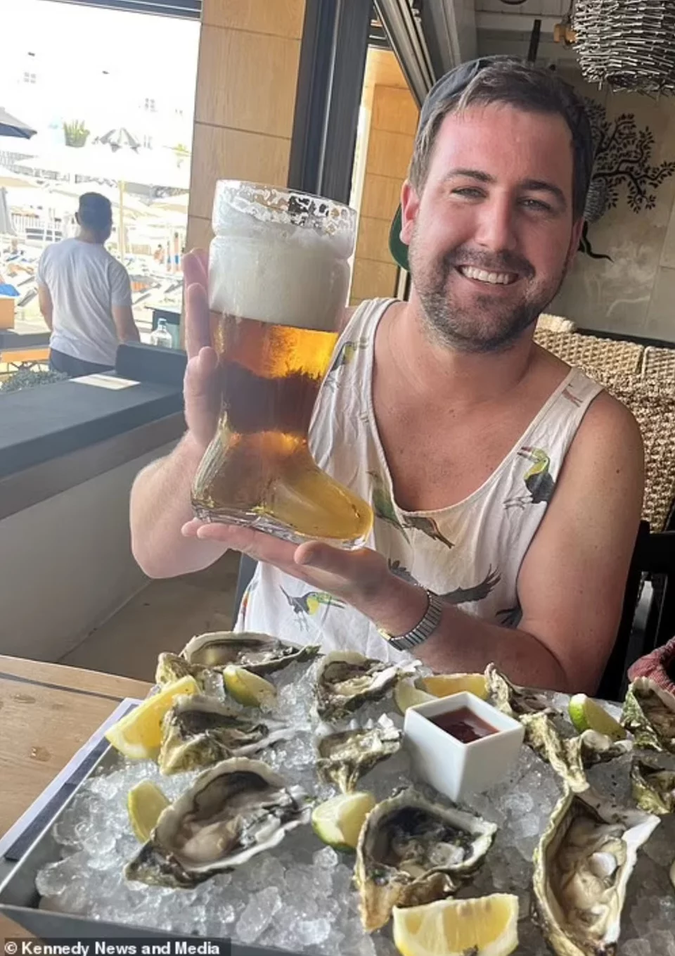 Ο Καναδός στη Μύκονο που πλήρωσε τα 400 ευρώ λογαριασμό για 12 στρείδια και δυο ποτά