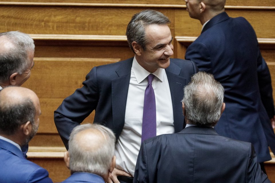 Ο Κυριάκος Μητσοτάκης με βουλευτές της Νέας Δημοκρατίας