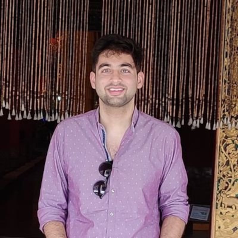 H ασυνήθιστη διαδικτυακή φιλία του Pranay Pathole με τον Έλον Μασκ κρατά ήδη τέσσερα χρόνια