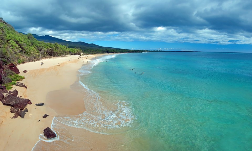 H παραλία Big Beach, μία από τις πιο όμορφες του νησιού Maui της Χαβάης - Φωτογραφία: Shutterstock