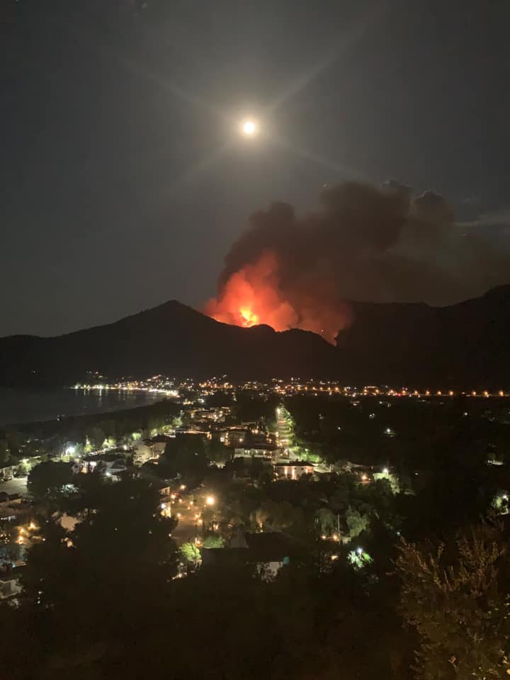 Η φωτιά στη Θάσο