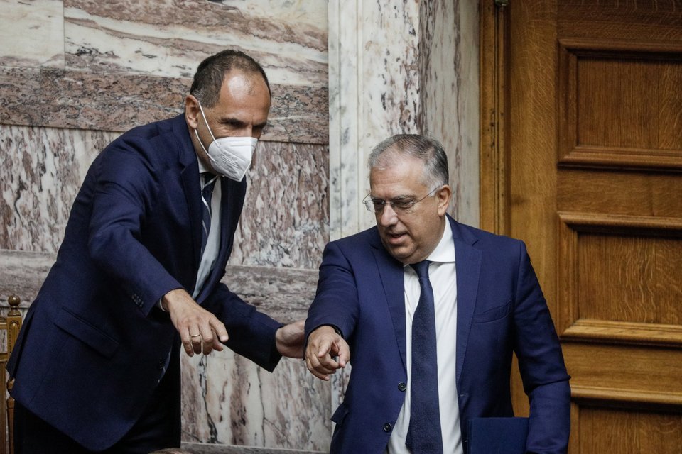 Γιώργος Γεραπετρίτης και Τάκης Θεοδωρικάκος / Φωτογραφία: ΓΙΩΡΓΟΣ ΚΟΝΤΑΡΙΝΗΣ-EYROKINISSI