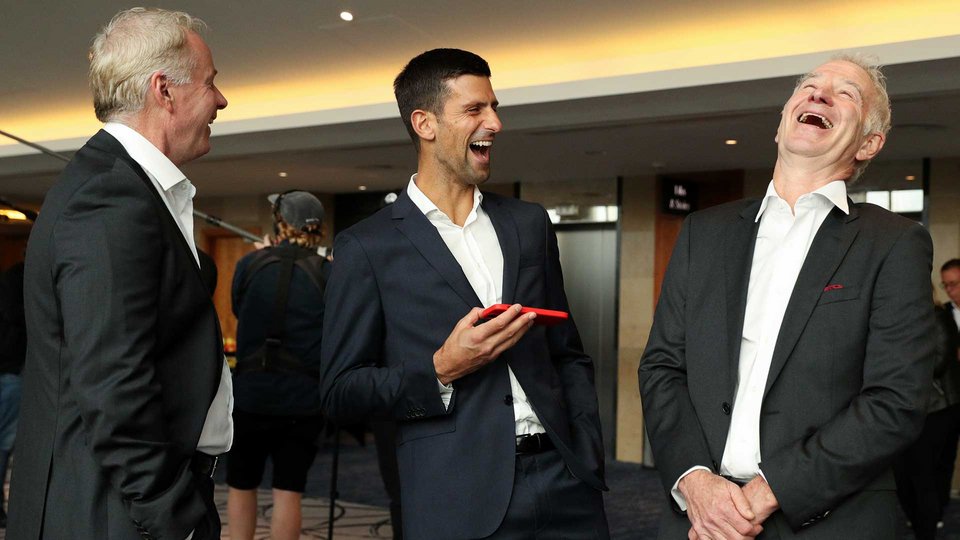 Οι Djokovic και McEnroe κάνουν πλάκα και γελούν