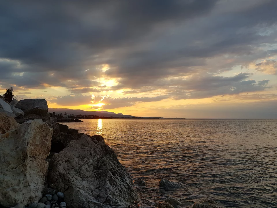 Η θέα από τα βράχια κοντά στο σπίτι της Τατιάνας Κίρχοφ στο Βραχάτι / Φωτογραφία: Τατιάνα Κίρχοφ