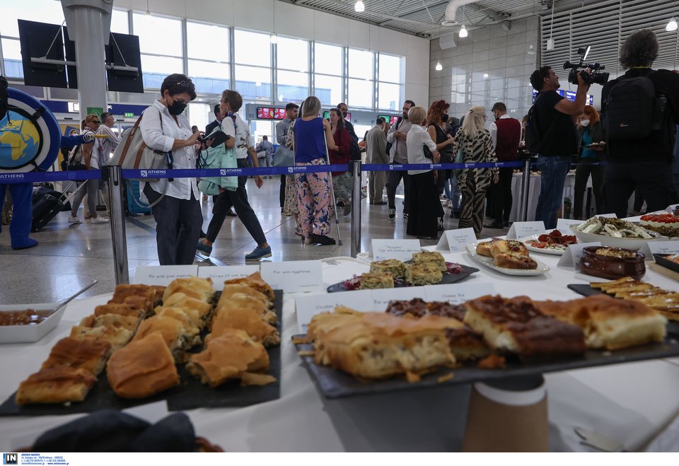 Το ελληνικό πρωινό στο αεροδρόμιο Ελ Βενιζέλος