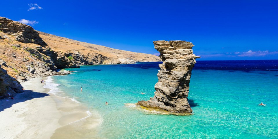 Παραλία Της Γριάς το πήδημα, στην Άνδρο / Φωτογραφία: Shutterstock