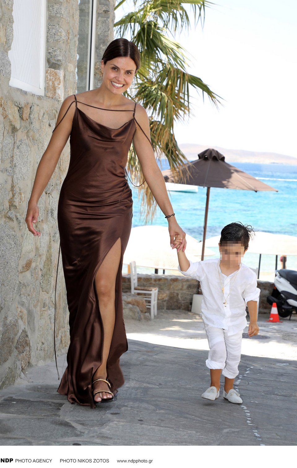 Αθηνά Κοντοπάνου με τον γιο της, Γιώργο Μιχαήλ 