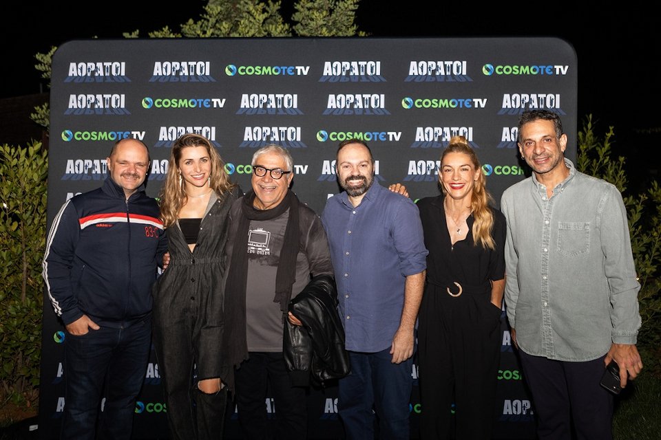 (από αριστερά προς τα δεξιά) Ο Μάκης Παπαδημητρίου, η Βασιλική Τρουφάκου, ο Δημήτρης Πιατάς, ο Χάρης Μαζαράκης, η Γιούλικα Σκαφιδά και ο Γιώργος Χρανιώτης