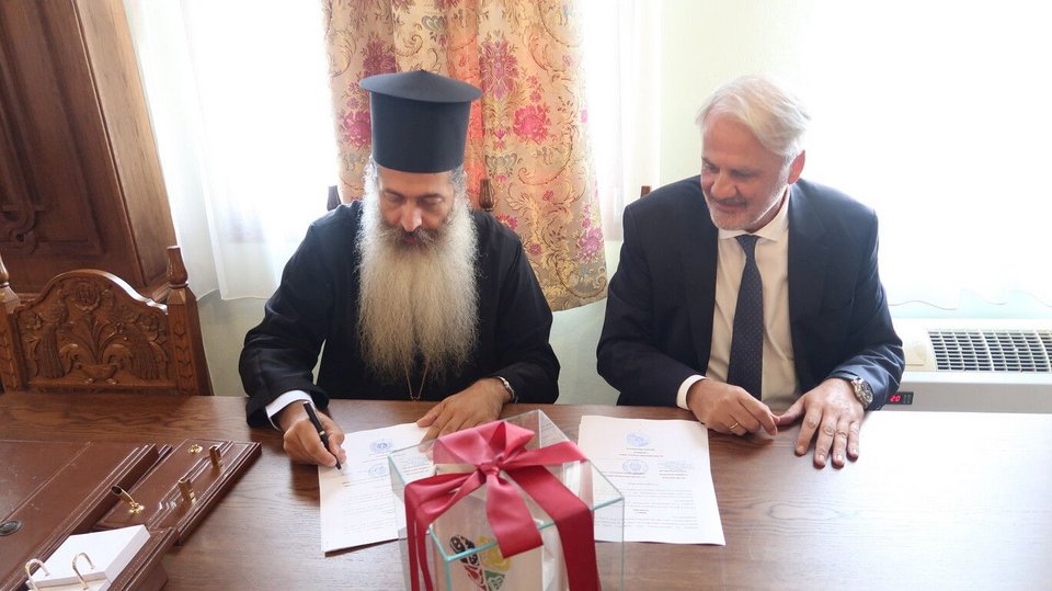 Συνεργασία της Ιεράς Μητρόπολης Φθιώτιδας με την ΜΚΟ «Αποστολή» με τον Δικηγορικό και Ιατρικό Σύλλογο Λαμίας