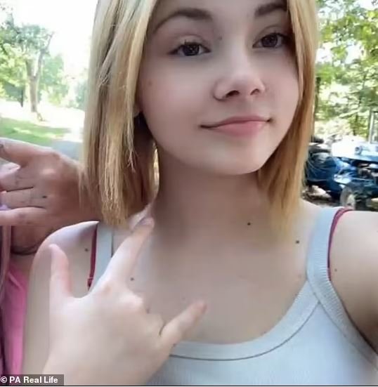 Η Sadie δήλωσε ότι εξεπλάγη πολύ όταν έλαβε τη διάγνωση και ότι προηγουμένως απολάμβανε το κολύμπι και το ποδόσφαιρο χωρίς αλλεργικές αντιδράσεις 