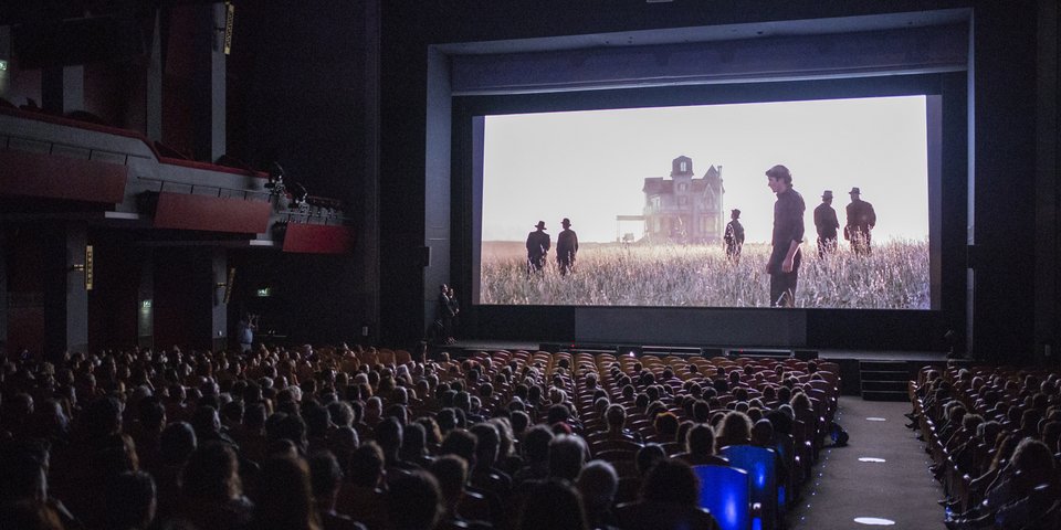 Στιγμιότυπο από την πρεμιέρα του 28ου Διεθνούς Φεστιβάλ Κινηματογράφου της Αθήνας Νύχτες Πρεμιέρας στο Θέατρο ΠΑΛΛΑΣ