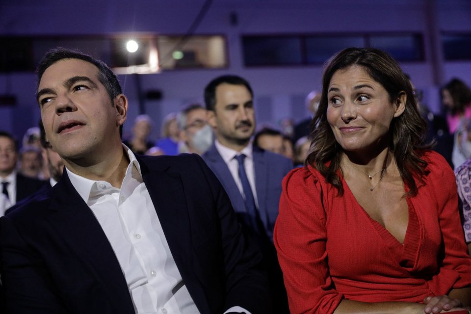 ΔΕΘ 2022: Πηγαδάκια, συζητήσεις και selfies στην ομιλία Τσίπρα -Δείτε φωτό