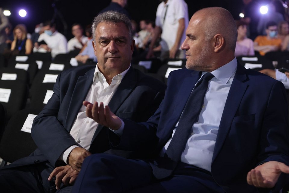 ΔΕΘ 2022: Πηγαδάκια, συζητήσεις και selfies στην ομιλία Τσίπρα -Δείτε φωτό