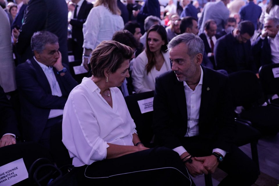 ΔΕΘ 2022: Πηγαδάκια, συζητήσεις και selfies στην ομιλία Τσίπρα -Δείτε φωτό