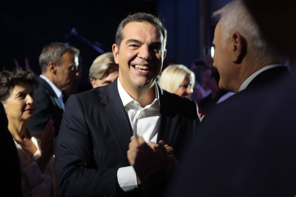 ΔΕΘ 2022: Πηγαδάκια, συζητήσεις και selfies στην ομιλία Τσίπρα -Δείτε φωτό