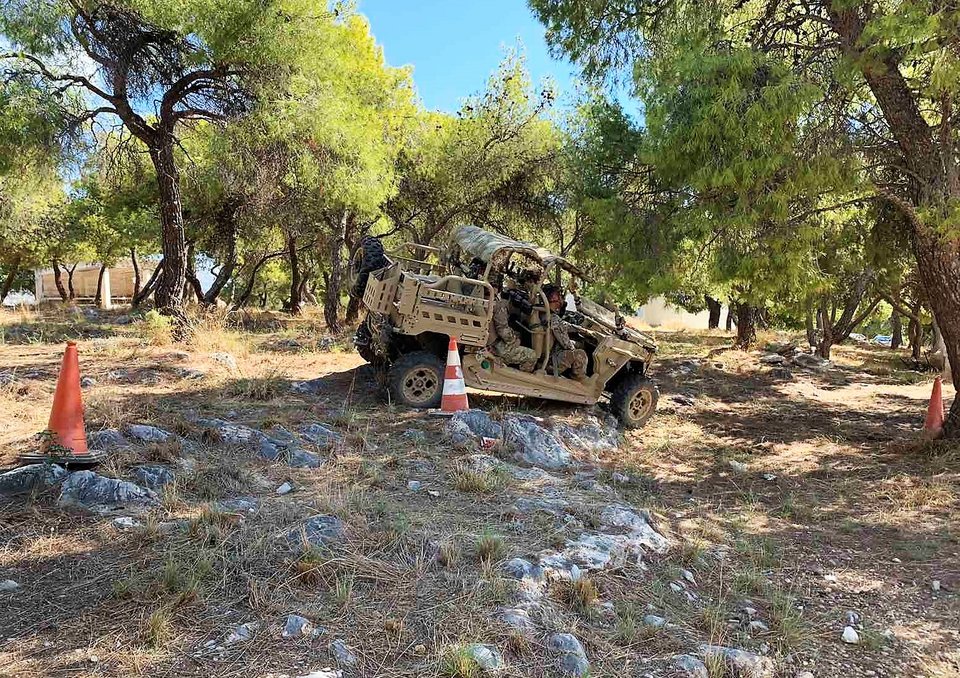 Εκπαίδευση στα οχήματα ειδικών αποστολών Polaris MRZR