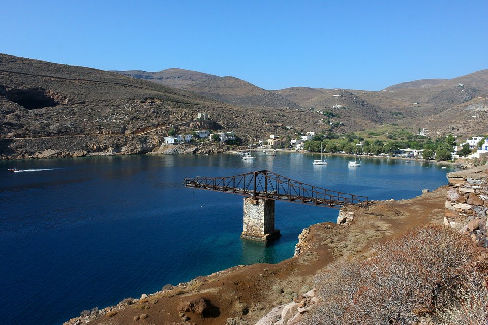 Τα παλιά μεταλλεία στο Μέγα Λιβάδι - Φωτογραφία: Shutterstock
